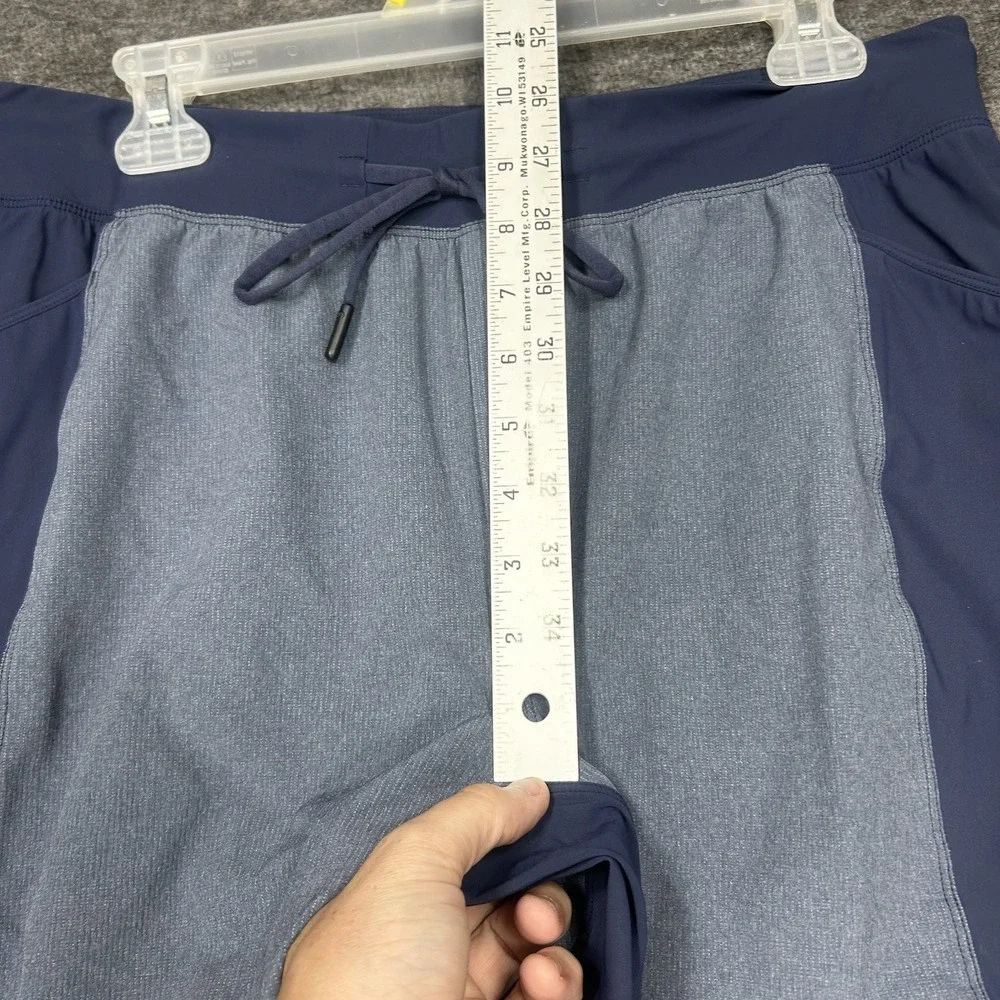 Lululemon Shorts Large Heathered Deep Navy Namaste At The Beach drawstring lined